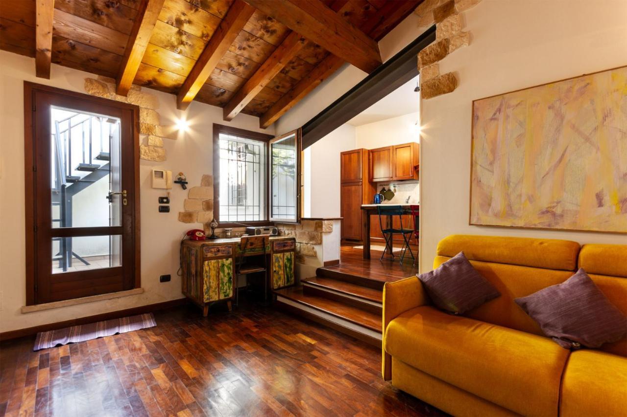 La Terrazza Apartment - Smart Holiday مانتوفا المظهر الخارجي الصورة