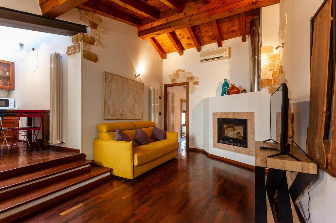 La Terrazza Apartment - Smart Holiday مانتوفا المظهر الخارجي الصورة